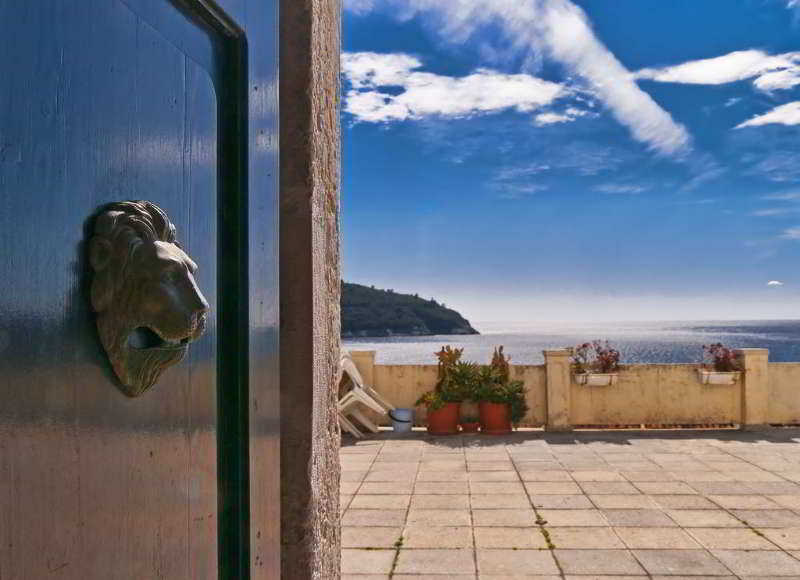 Artemida Hotel